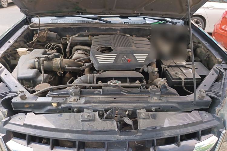 Used Haval H5 Classic 2015 2.0T Manual 4x4 Prestige Version Engine Bay