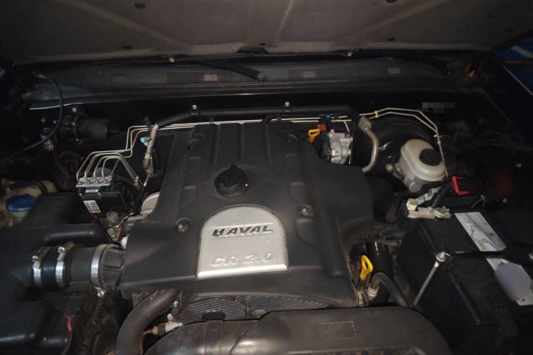 Used Haval H5 Classic 2015 2.0T Diesel Automatic 4x4 Advanced Trim Engine Bay