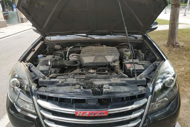 Used Haval H5 Classic 2015 2.0T Manual Two-Wheel Drive Advanced Version Engine Bay