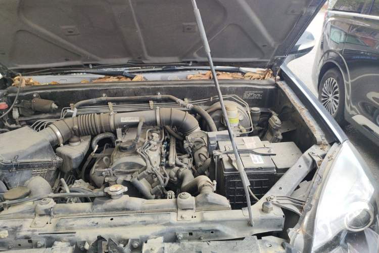 Used Haval H5 Classic 2015 2.0L Manual Two-Wheel Drive Entry-Level Trim Engine Bay Left