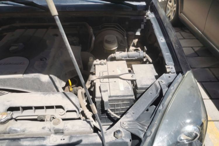 Used Haval H5 Classic 2015 2.0T Diesel Manual 4x4 Ambition Model Engine Bay Left