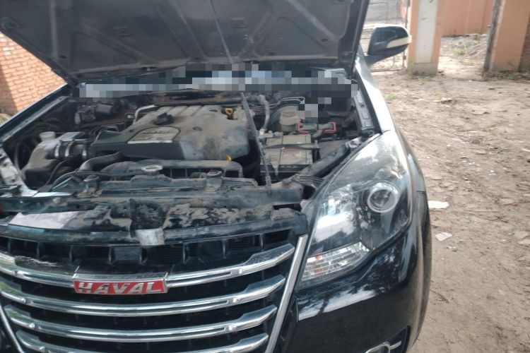 Used Haval H5 Classic 2015 2.0T Diesel Automatic 4x4 Advanced Trim Engine Bay Left