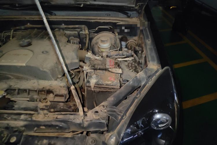 Used Haval H5 Classic 2015 2.0T Diesel Manual 4x4 Ambition Model Engine Bay Left