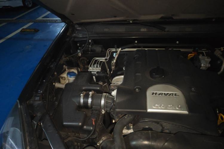 Used Haval H5 Classic 2015 2.0T Diesel Automatic 4x4 Advanced Trim Engine Bay Right