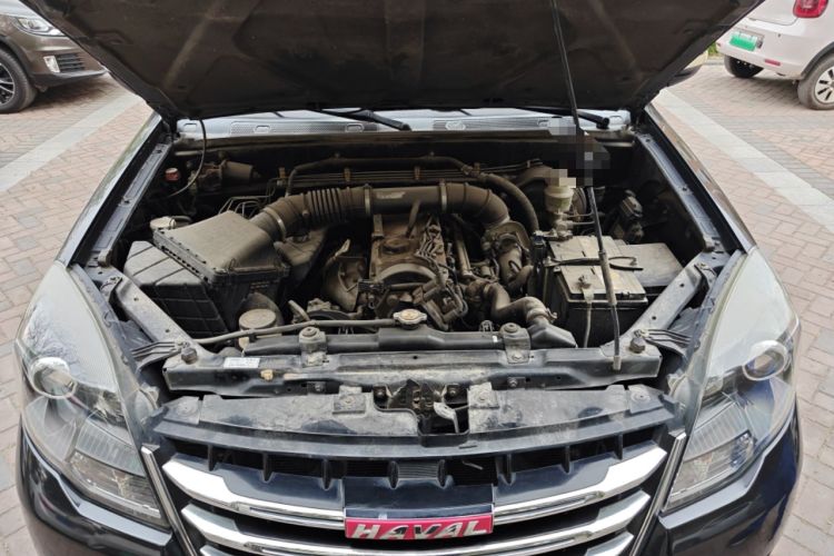 Used Haval H5 Classic 2015 2.0L Manual Two-Wheel Drive Entry-Level Trim Engine Bay