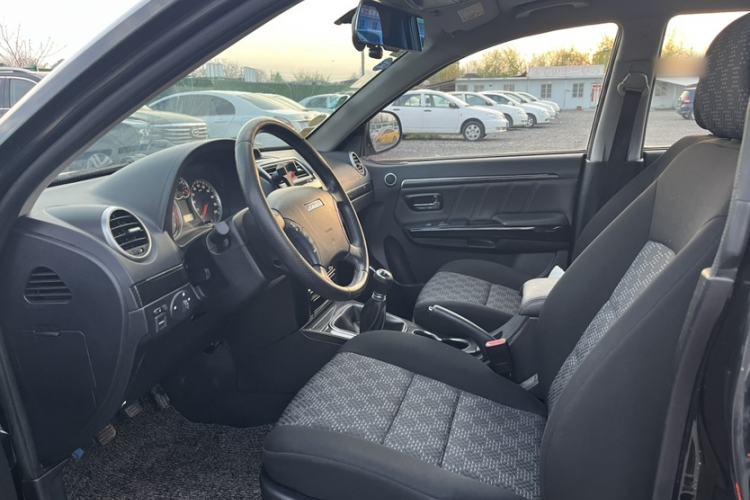 Used Haval H5 Classic 2015 2.0L Manual Two-Wheel Drive Entry-Level Trim Exterior 2