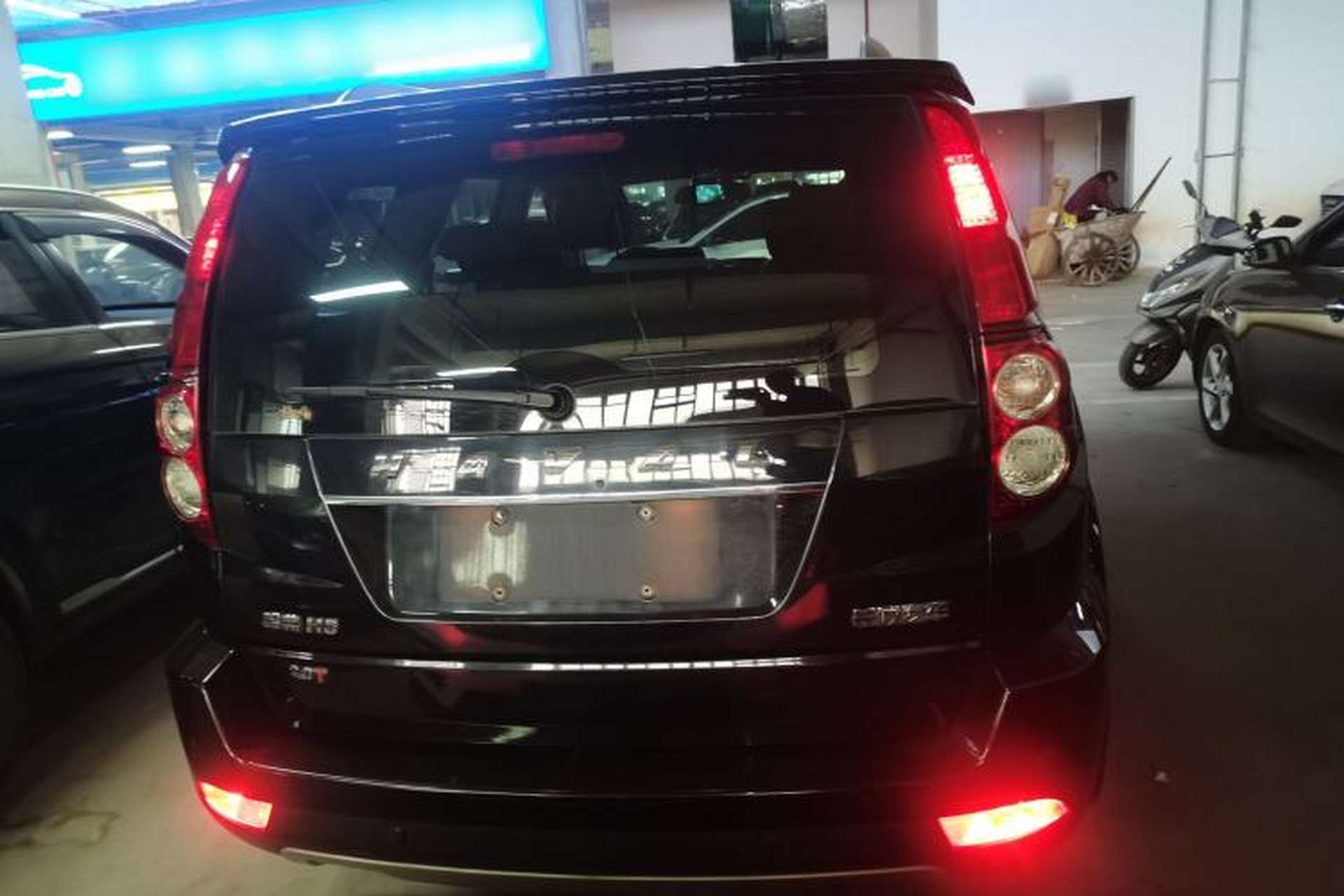 Used Haval H5 Classic 2015 2.0T Manual Two-Wheel Drive Advanced Version Exterior 4