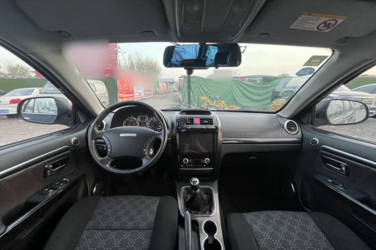 Used Haval H5 Classic 2015 2.0L Manual Two-Wheel Drive Entry-Level Trim Exterior 6