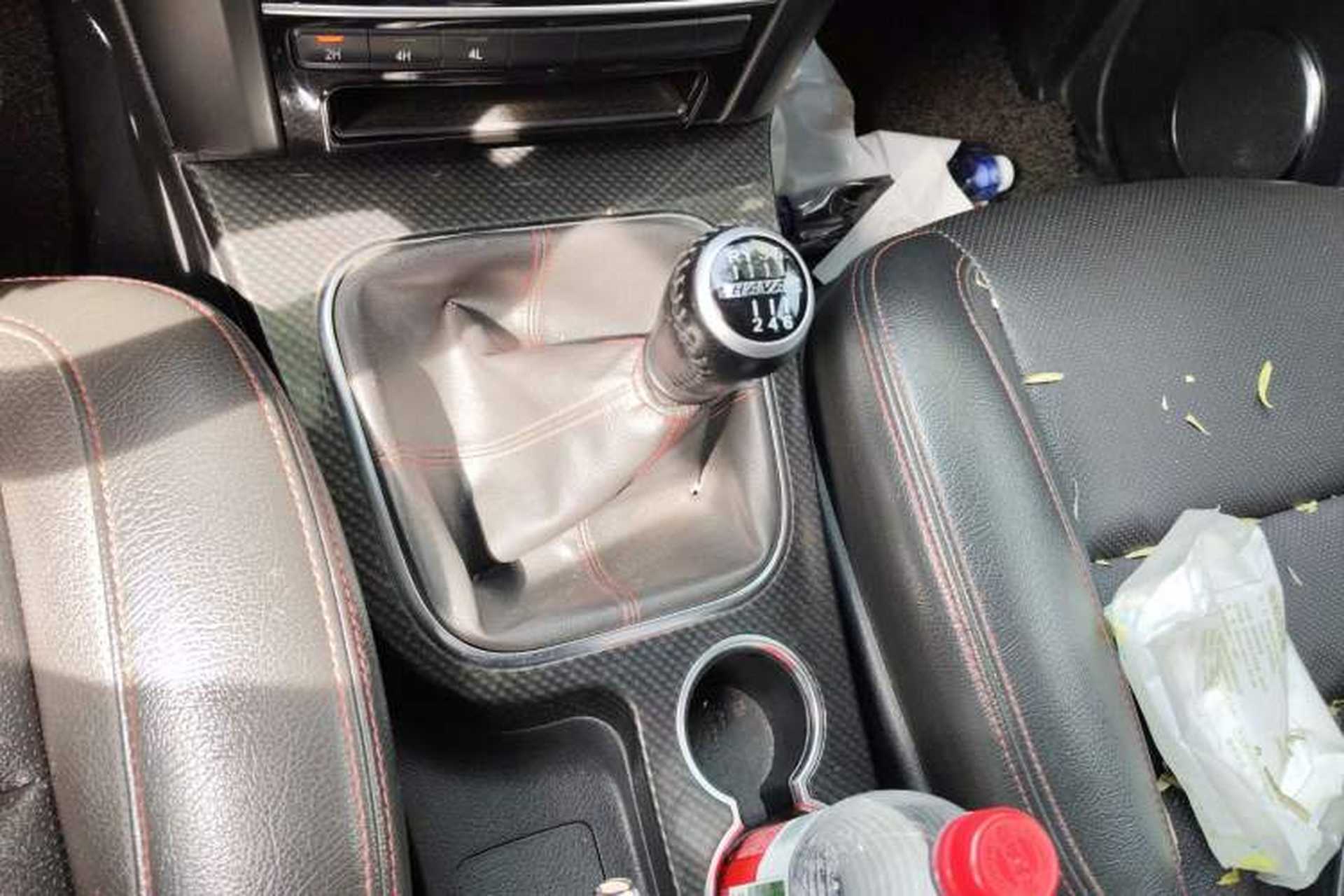 Used Haval H5 Classic 2015 2.0T Manual 4x4 Advanced Trim Gear Lever