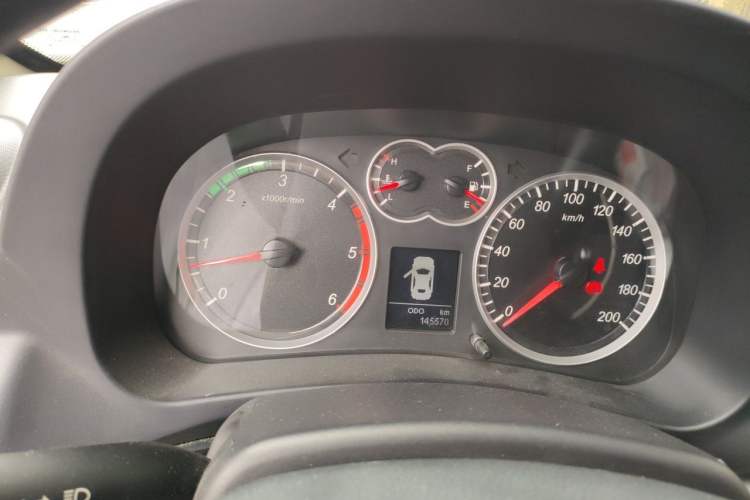 Used Haval H5 Classic 2015 2.0T Diesel Manual Two-Wheel Drive Entry-Level Version Instrument Cluster