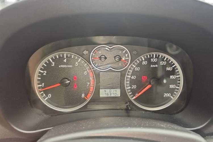 Used Haval H5 Classic 2015 2.0L Manual Two-Wheel Drive Entry-Level Trim Instrument Cluster