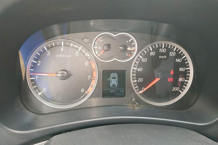 Used Haval H5 Classic 2015 2.0T Manual Two-Wheel Drive Advanced Version Instrument Cluster