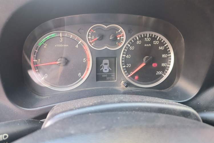 Used Haval H5 Classic 2015 2.0T Diesel Manual Two-Wheel Drive Entry-Level Version Instrument Cluster