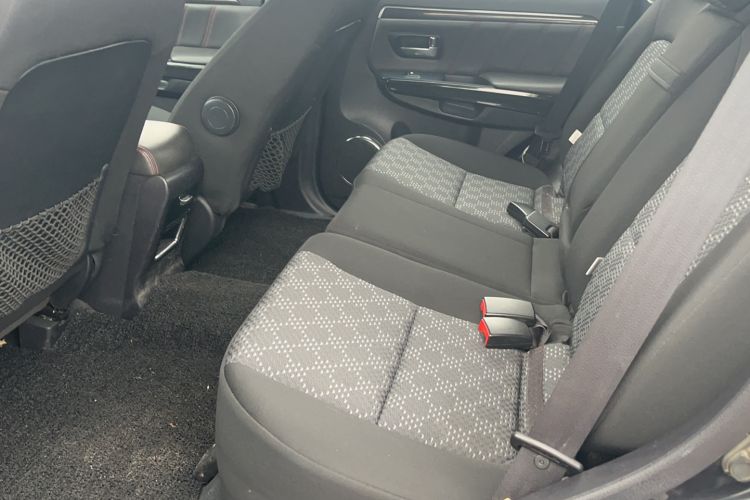 Used Haval H5 Classic 2015 2.0L Manual Two-Wheel Drive Entry-Level Trim Interior 2