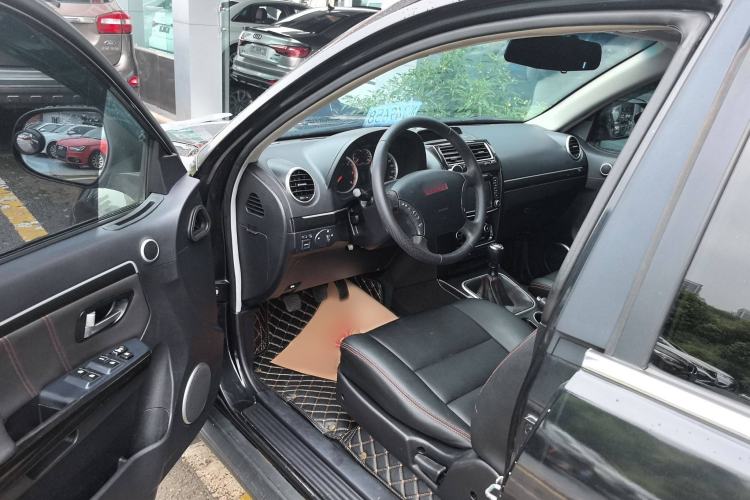 Used Haval H5 Classic 2015 2.0T Diesel Manual 4x4 Ambition Model Interior 2