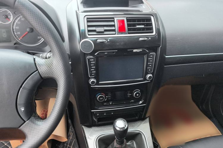 Used Haval H5 Classic 2015 2.0T Diesel Manual 4x4 Ambition Model Interior 3