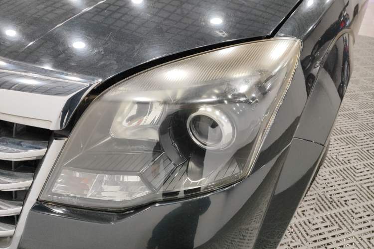 Used Haval H5 Classic 2015 2.0T Manual 4x4 Elite Edition Left Front Headlight