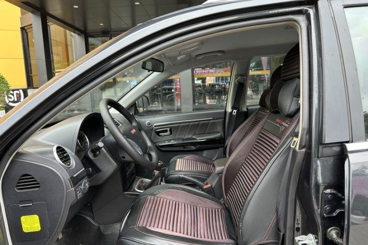 Used Haval H5 Classic 2015 2.0L Manual Two-Wheel Drive Entry-Level Trim Left Front Seat