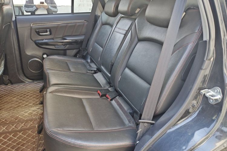 Used Haval H5 Classic 2015 2.0T Manual Two-Wheel Drive Elite Version Left Rear Seat