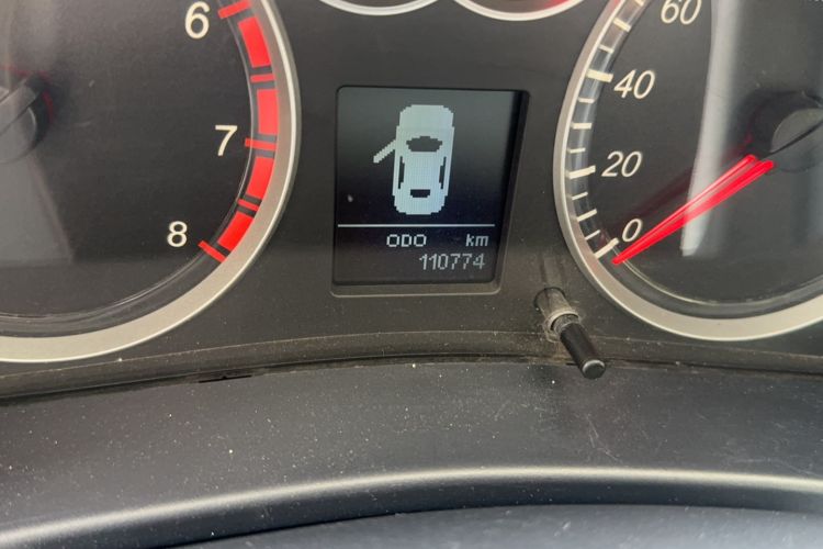 Used Haval H5 Classic 2015 2.0T Manual 4x4 Advanced Trim Odometer Close Up