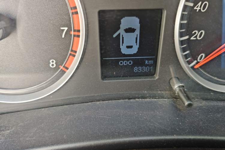 Used Haval H5 Classic 2015 2.0T Manual Two-Wheel Drive Elite Version Odometer Close Up