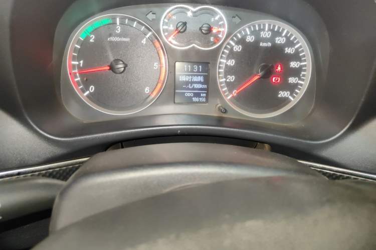 Used Haval H5 Classic 2015 2.0T Diesel Manual 4x4 Ambition Model Odometer Close Up