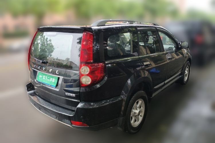 Used Haval H5 Classic 2015 2.0T Diesel Manual Two-Wheel Drive Entry-Level Version Rear Right 45 Deg