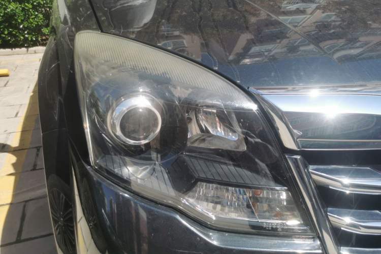 Used Haval H5 Classic 2015 2.0T Diesel Manual 4x4 Ambition Model Right Front Headlight
