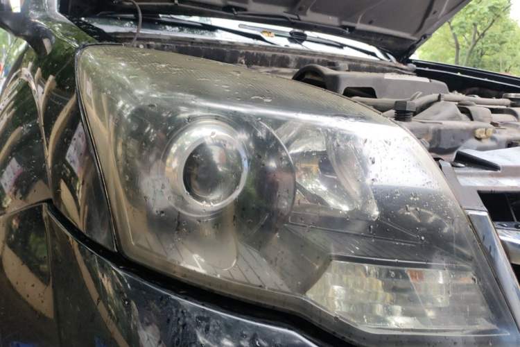 Used Haval H5 Classic 2015 2.0T Diesel Manual Two-Wheel Drive Entry-Level Version Right Front Headlight