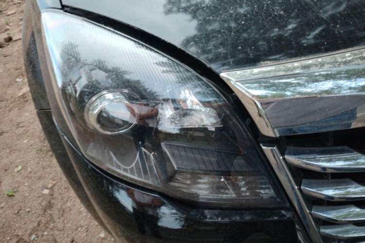 Used Haval H5 Classic 2015 2.0T Diesel Automatic 4x4 Advanced Trim Right Front Headlight
