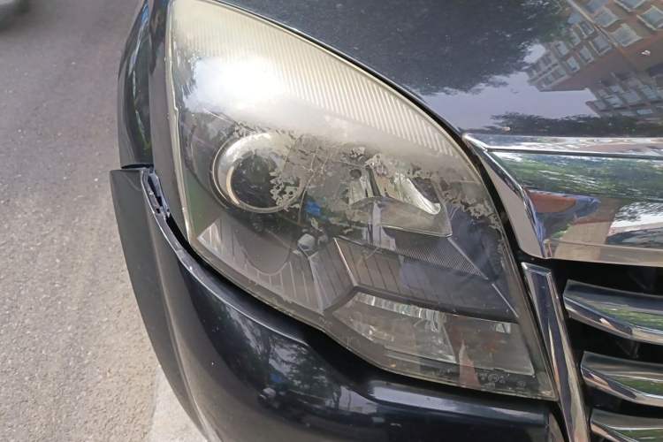 Used Haval H5 Classic 2015 2.0T Manual 4x4 Prestige Version Right Front Headlight