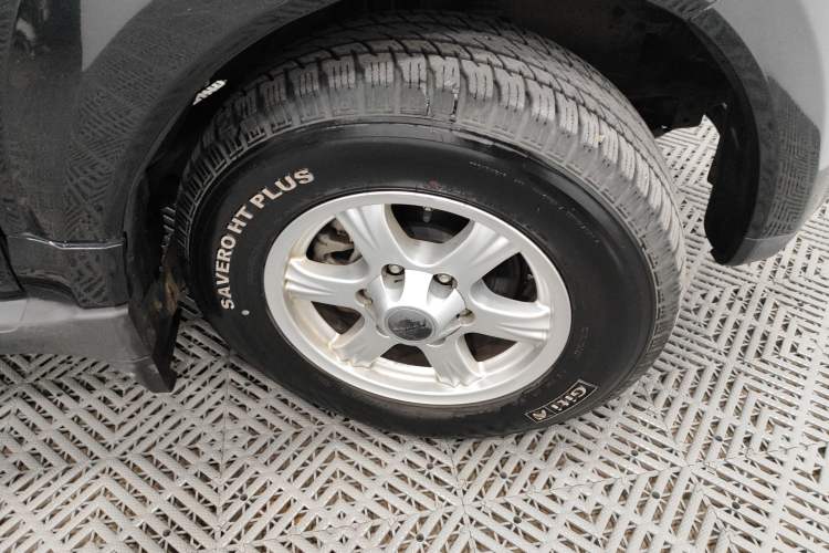 Used Haval H5 Classic 2015 2.0T Manual 4x4 Elite Edition Right Front Wheel Hub