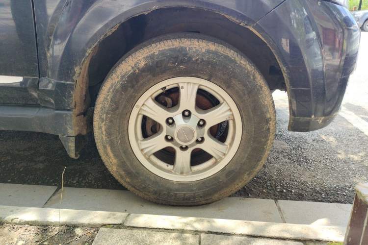Used Haval H5 Classic 2015 2.0L Manual Two-Wheel Drive Entry-Level Trim Right Front Wheel Hub