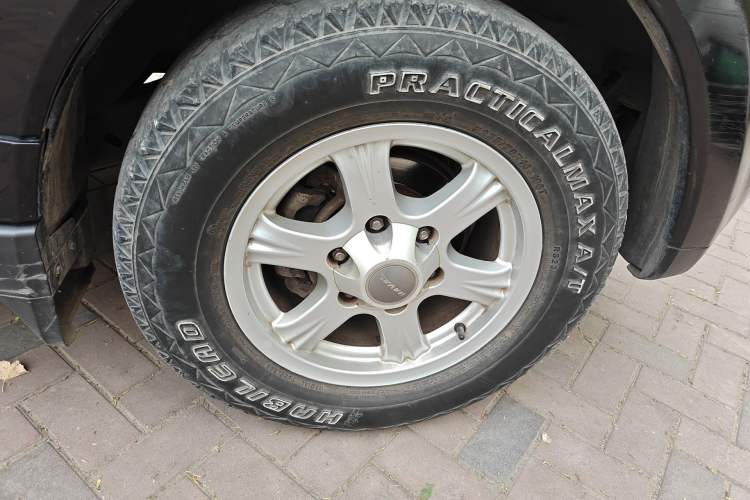 Used Haval H5 Classic 2015 2.0L Manual Two-Wheel Drive Entry-Level Trim Right Front Wheel Hub