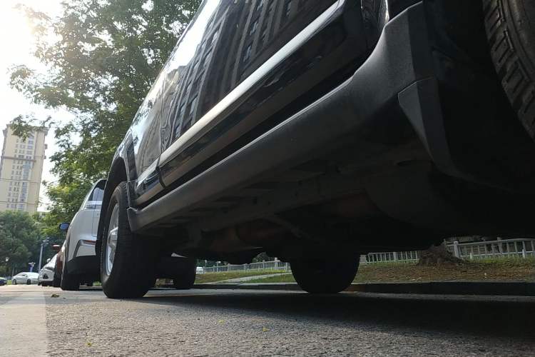 Used Haval H5 Classic 2015 2.0T Manual Two-Wheel Drive Advanced Version Right Side Sill