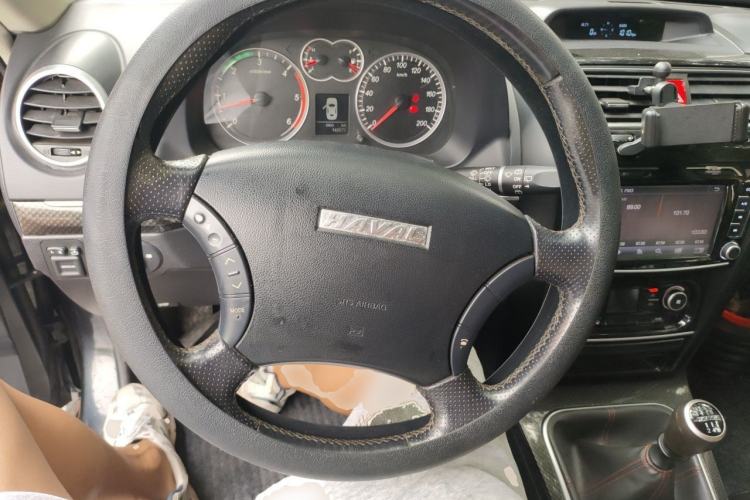Used Haval H5 Classic 2015 2.0T Diesel Manual Two-Wheel Drive Entry-Level Version Steering Wheel