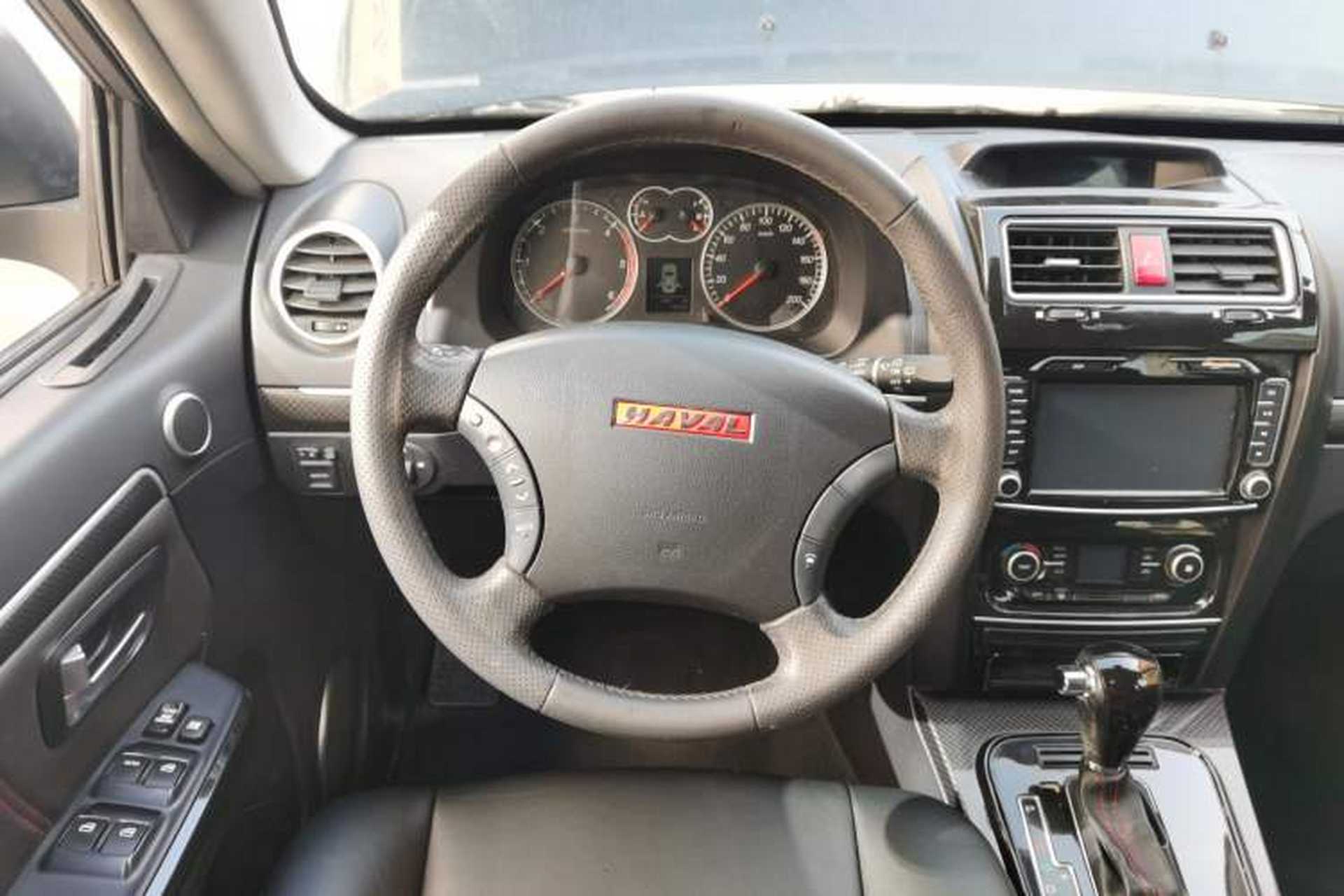 Used Haval H5 Classic 2015 2.0T Diesel Automatic Two-Wheel Drive Advanced Version Steering Wheel