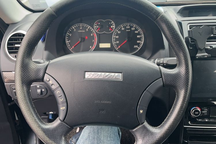 Used Haval H5 Classic 2015 2.0L Manual Two-Wheel Drive Entry-Level Trim Steering Wheel