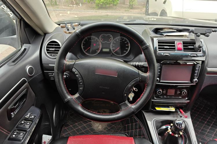 Used Haval H5 Classic 2015 2.0L Manual Two-Wheel Drive Entry-Level Trim Steering Wheel