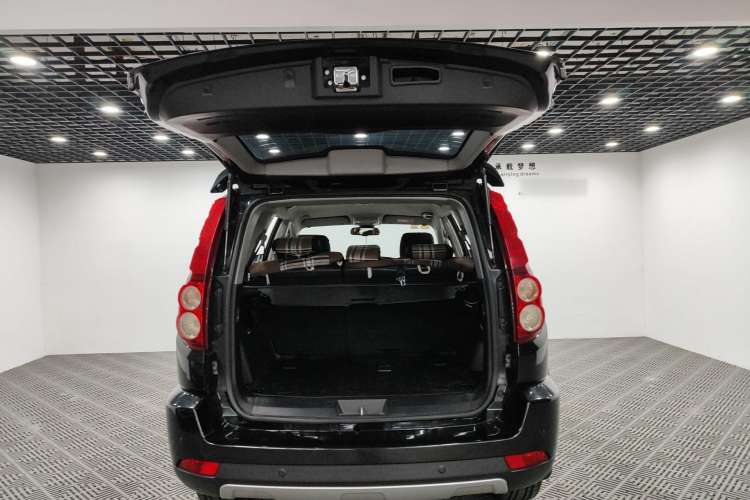 Used Haval H5 Classic 2015 2.0T Manual 4x4 Elite Edition Trunk