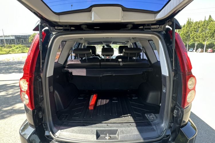 Used Haval H5 Classic 2015 2.0T Manual 4x4 Elite Edition Trunk
