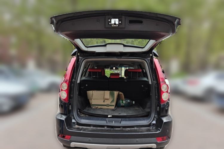 Used Haval H5 Classic 2015 2.0L Manual Two-Wheel Drive Entry-Level Trim Trunk