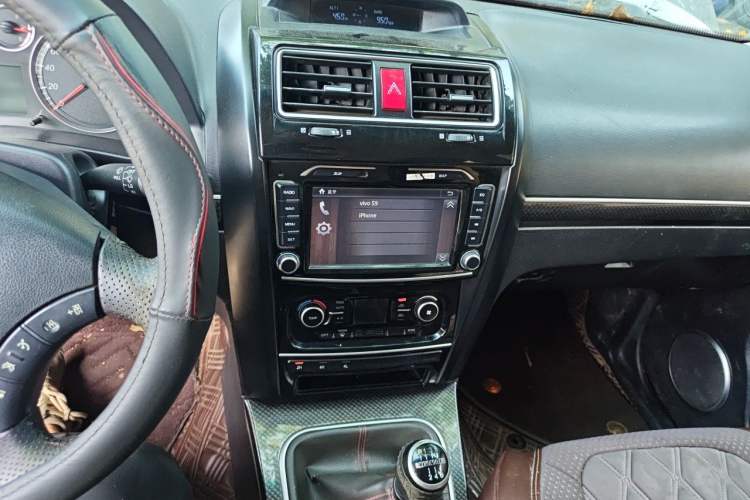 Used Haval H5 Classic 2015 2.0T Manual 4x4 Advanced Trim Audio And AC Panel