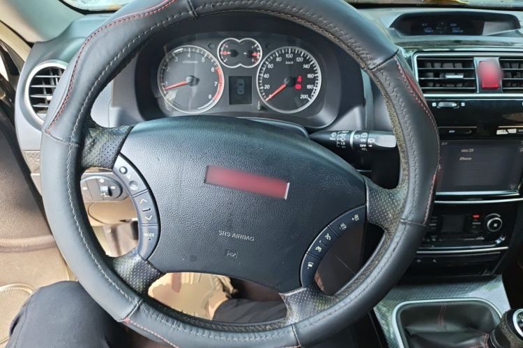 Used Haval H5 Classic 2015 2.0T Manual 4x4 Advanced Trim Steering Wheel
