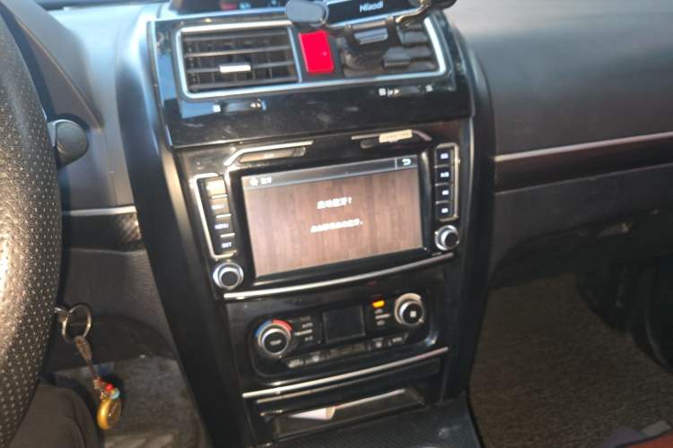 Used Haval H5 Classic 2015 2.0T Manual Two-Wheel Drive Elite Version Audio And AC Panel