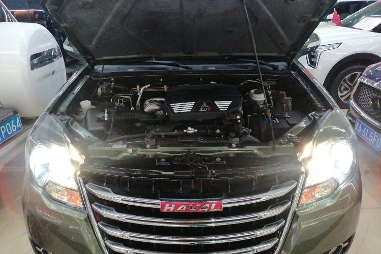 Used Haval H5 Classic 2015 2.0T Manual 4x4 Prestige Version Engine Bay