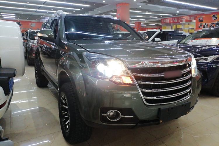 Used Haval H5 Classic 2015 2.0T Manual 4x4 Prestige Version Front Right 45 Deg