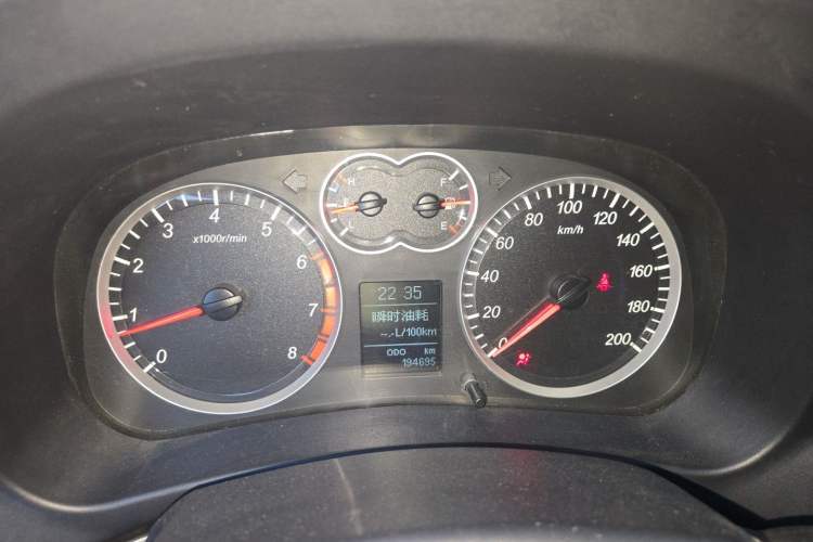 Used Haval H5 Classic 2015 2.0T Manual Two-Wheel Drive Elite Version Instrument Cluster