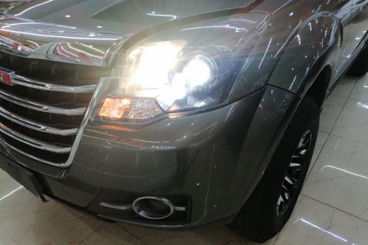 Used Haval H5 Classic 2015 2.0T Manual 4x4 Prestige Version Left Front Headlight