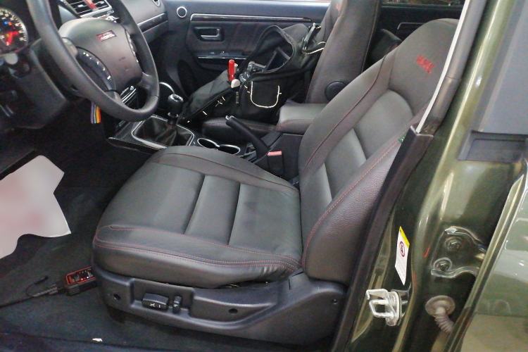 Used Haval H5 Classic 2015 2.0T Manual 4x4 Prestige Version Left Front Seat